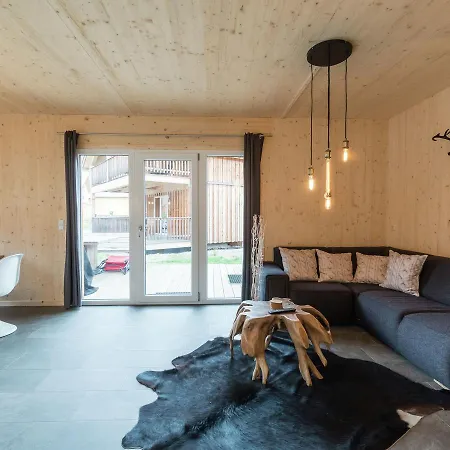 Chalet Detached Luxury Chalet With Wellness And Outdoor Jacuzzi At The Foot Of The Kreischberg