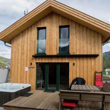 Chalet Detached Luxury Chalet With Wellness And Outdoor Jacuzzi At The Foot Of The Kreischberg *