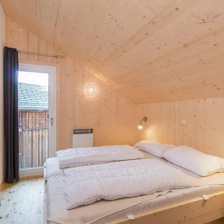 Chalet Detached Luxury Chalet With Wellness And Outdoor Jacuzzi At The Foot Of The Kreischberg